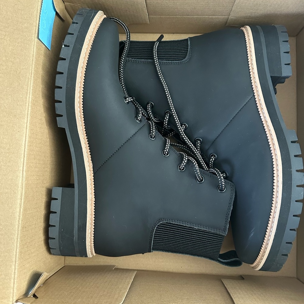 TOMS Frankie Black Leather Water Resistant Boots